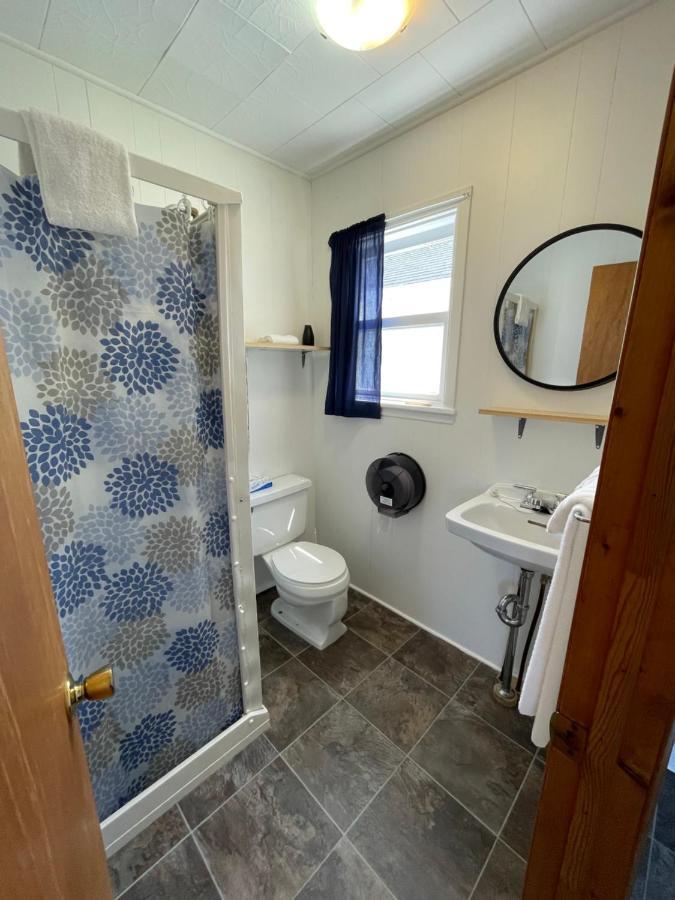 Chalets Bernatchez Mont-Saint-Pierre Ngoại thất bức ảnh