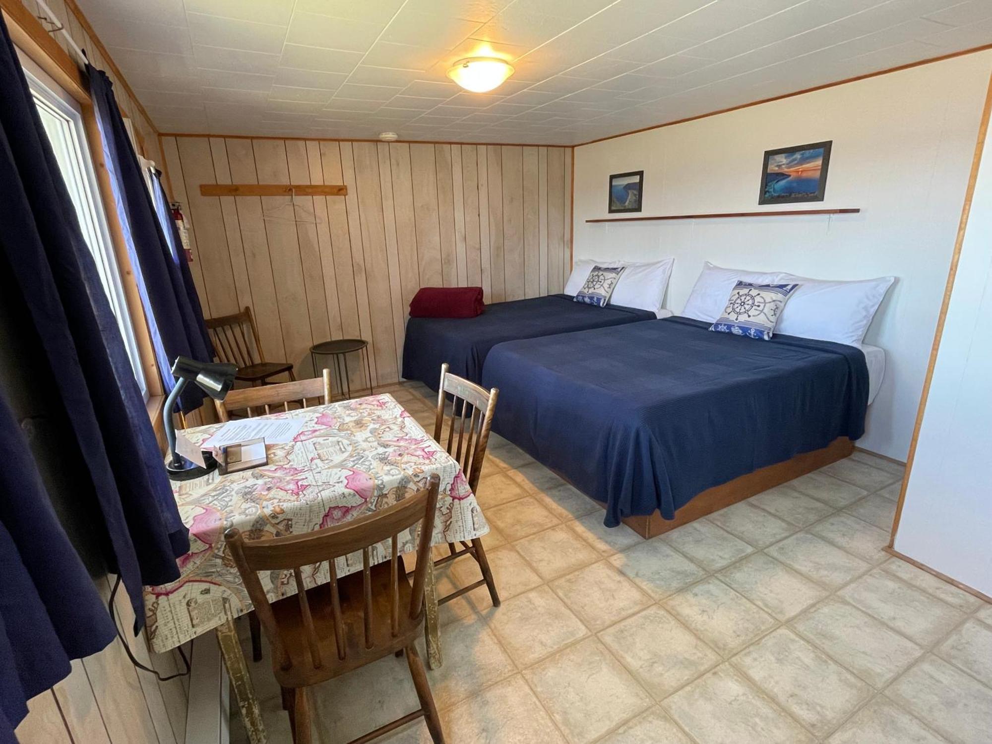 Chalets Bernatchez Mont-Saint-Pierre Ngoại thất bức ảnh