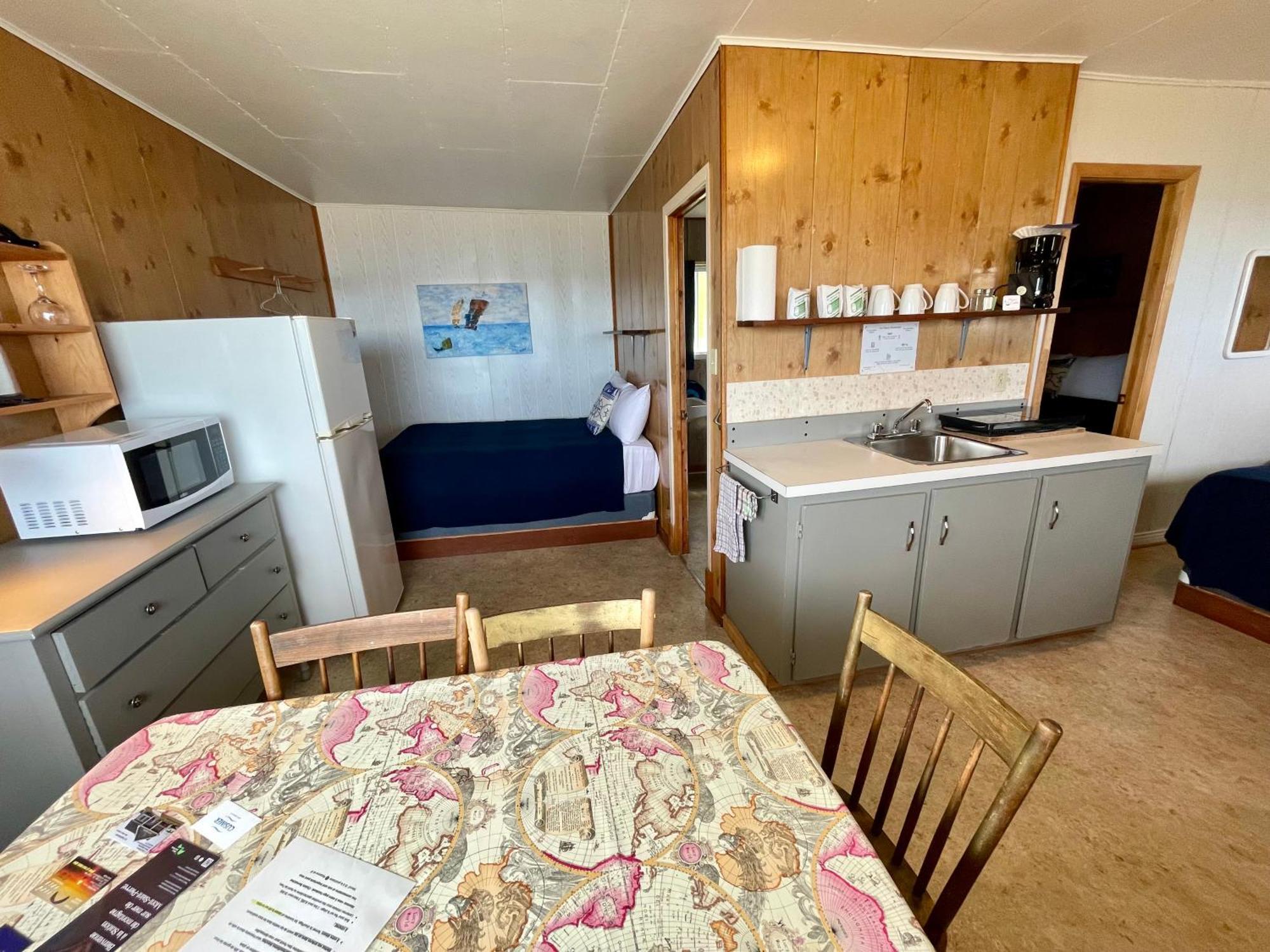 Chalets Bernatchez Mont-Saint-Pierre Ngoại thất bức ảnh