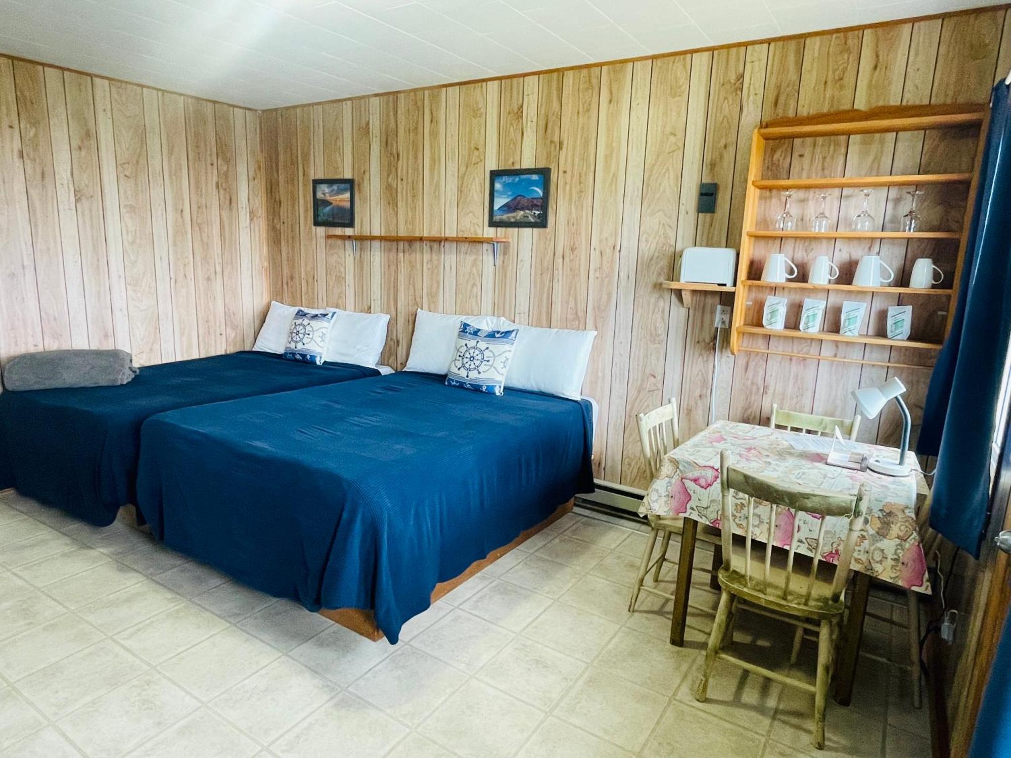 Chalets Bernatchez Mont-Saint-Pierre Ngoại thất bức ảnh
