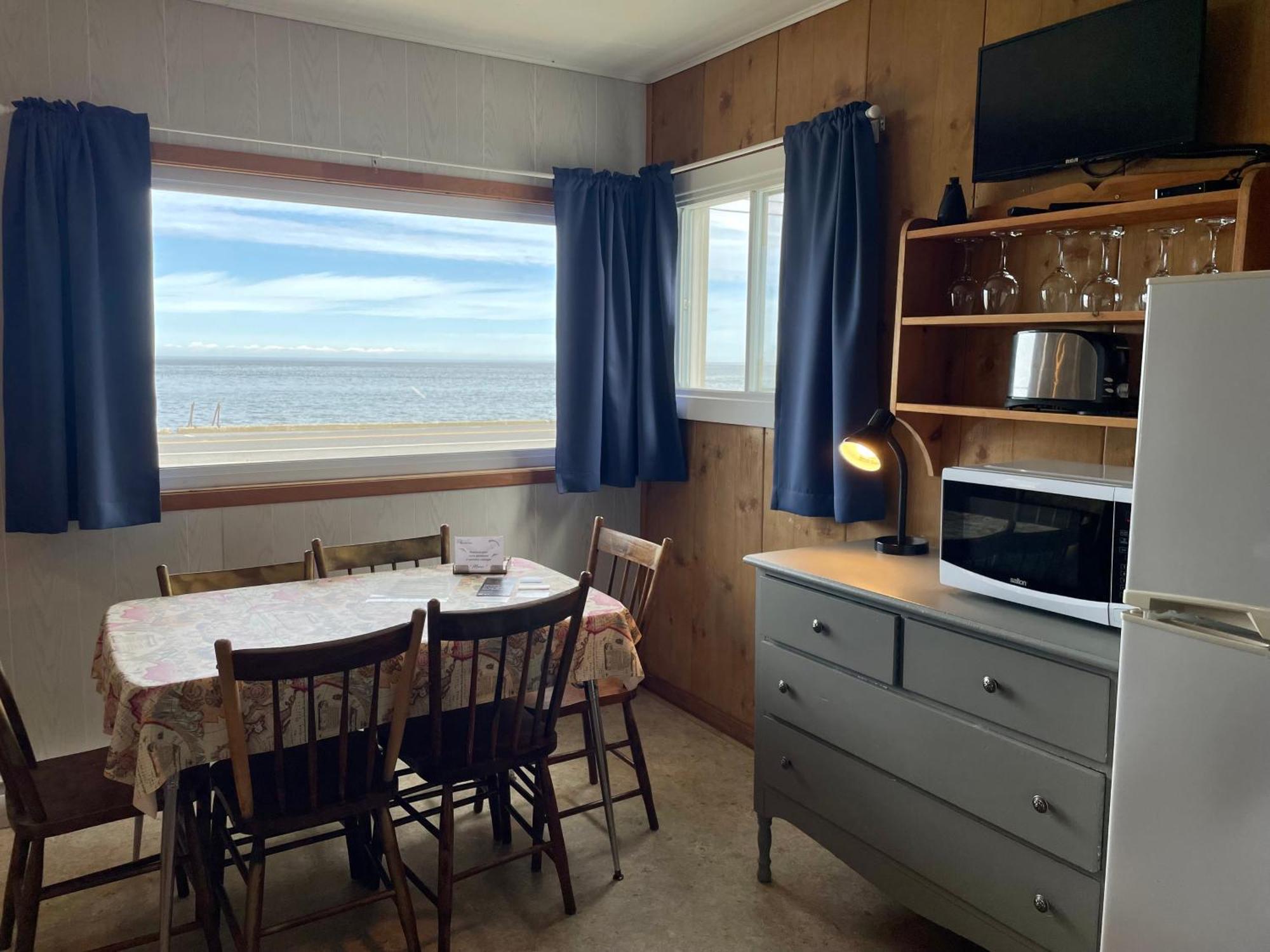 Chalets Bernatchez Mont-Saint-Pierre Ngoại thất bức ảnh